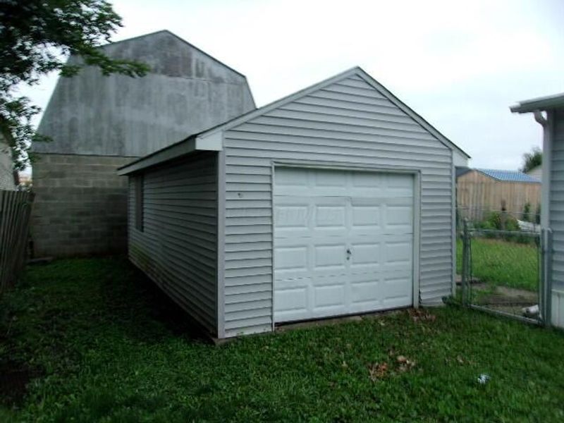 73 Seymour Avenue , Buckeye Lake, OH 43008 Photo 3