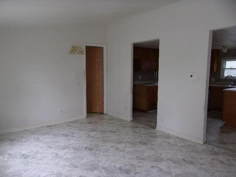 73 Seymour Avenue , Buckeye Lake, OH 43008 Photo 4