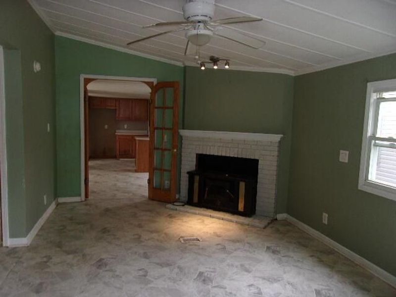 73 Seymour Avenue , Buckeye Lake, OH 43008 Photo 8