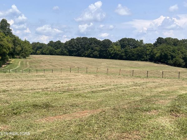 160 County Road 968 , Delano, TN 37325