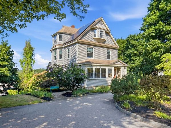 70 Park Avenue, Stoneham, MA 02180