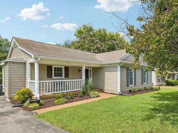 1530 Stone Hill Rd, Mount Juliet, TN 37122