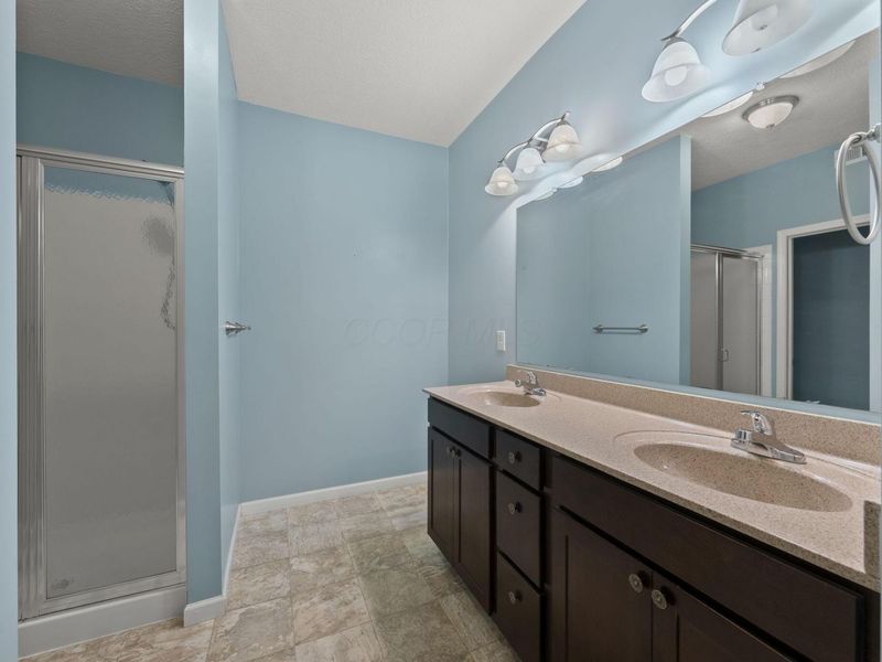 580 Redwood Lane, Lewis Center, OH 43035 Photo 20