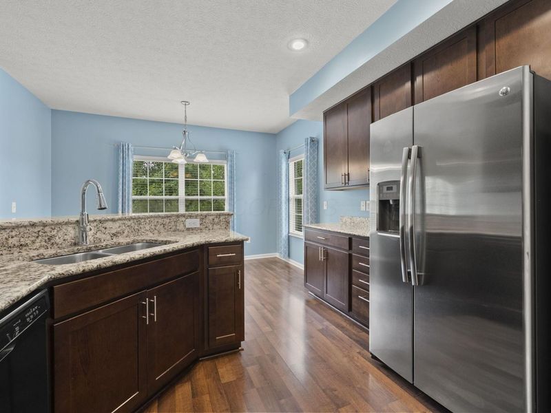 580 Redwood Lane, Lewis Center, OH 43035 Photo 5