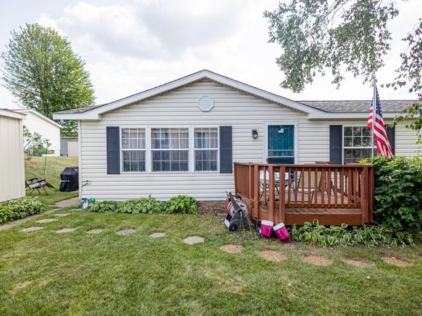 1390 Birchview Drive , Maplewood, MN 55119