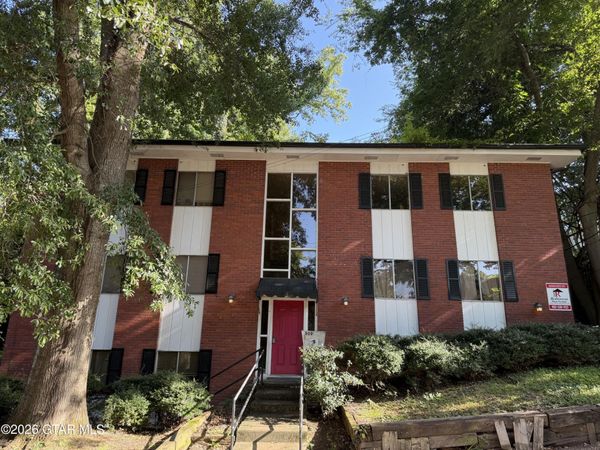 909 N 9th Avenue, Columbus, MS 39701