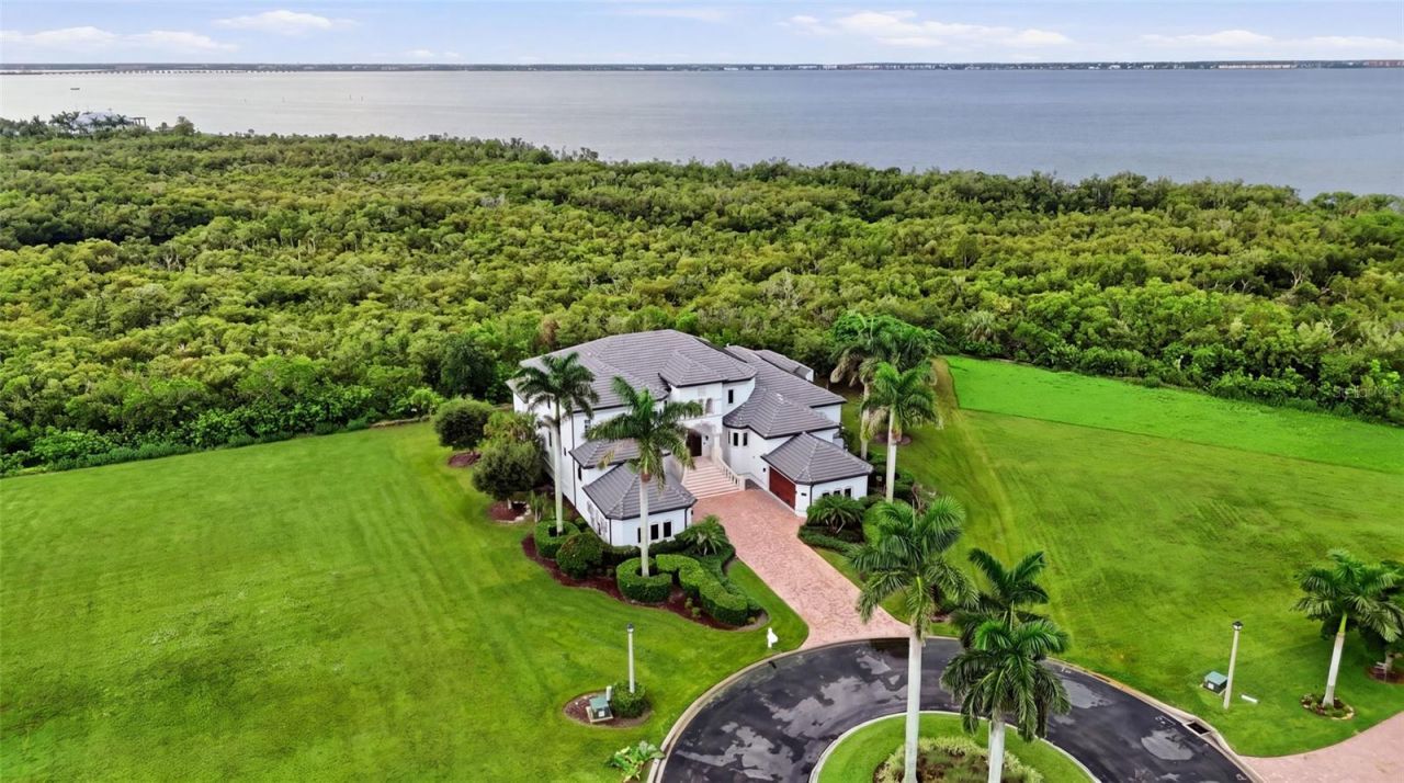4790 Harbor Point Court, Port Charlotte, FL 33952 Photo