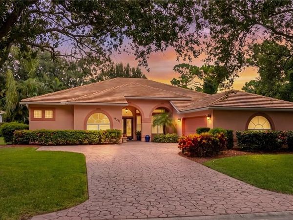 9311 Cedar Creek DR , BONITA SPRINGS, FL 34135