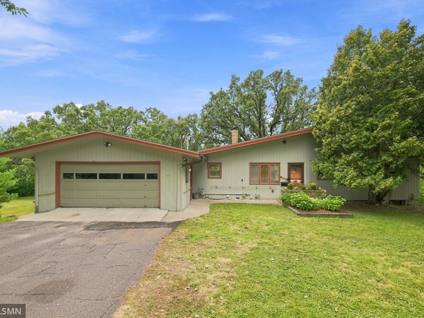 44 Miller Crest Lane, Saint Paul, MN 55106
