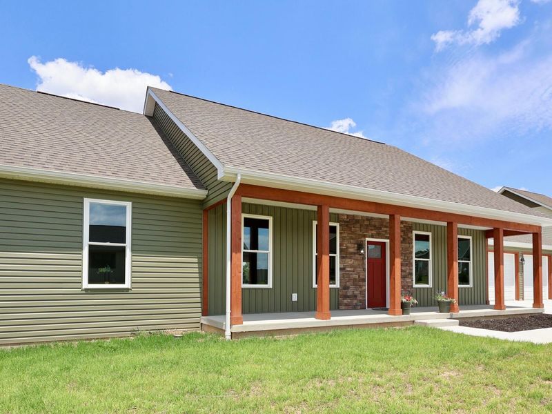 1564 Brooke Park Drive , Circleville, OH 43113 Photo 4