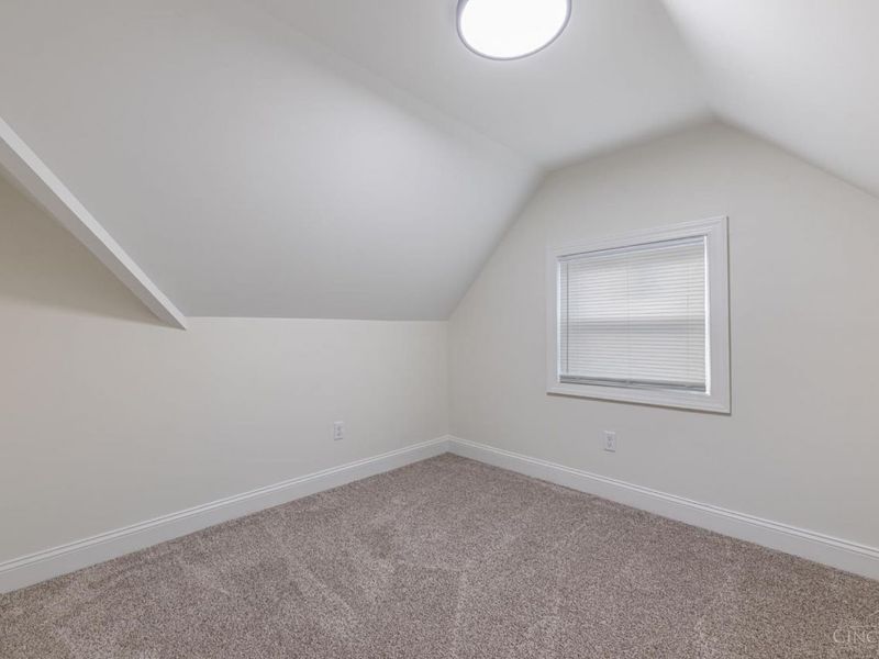 2728 Silverleaf Avenue, Cincinnati, OH 45212 Photo 24