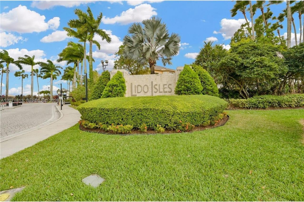 1500 SW 171st Ter , Pembroke Pines, FL 33027 Photo