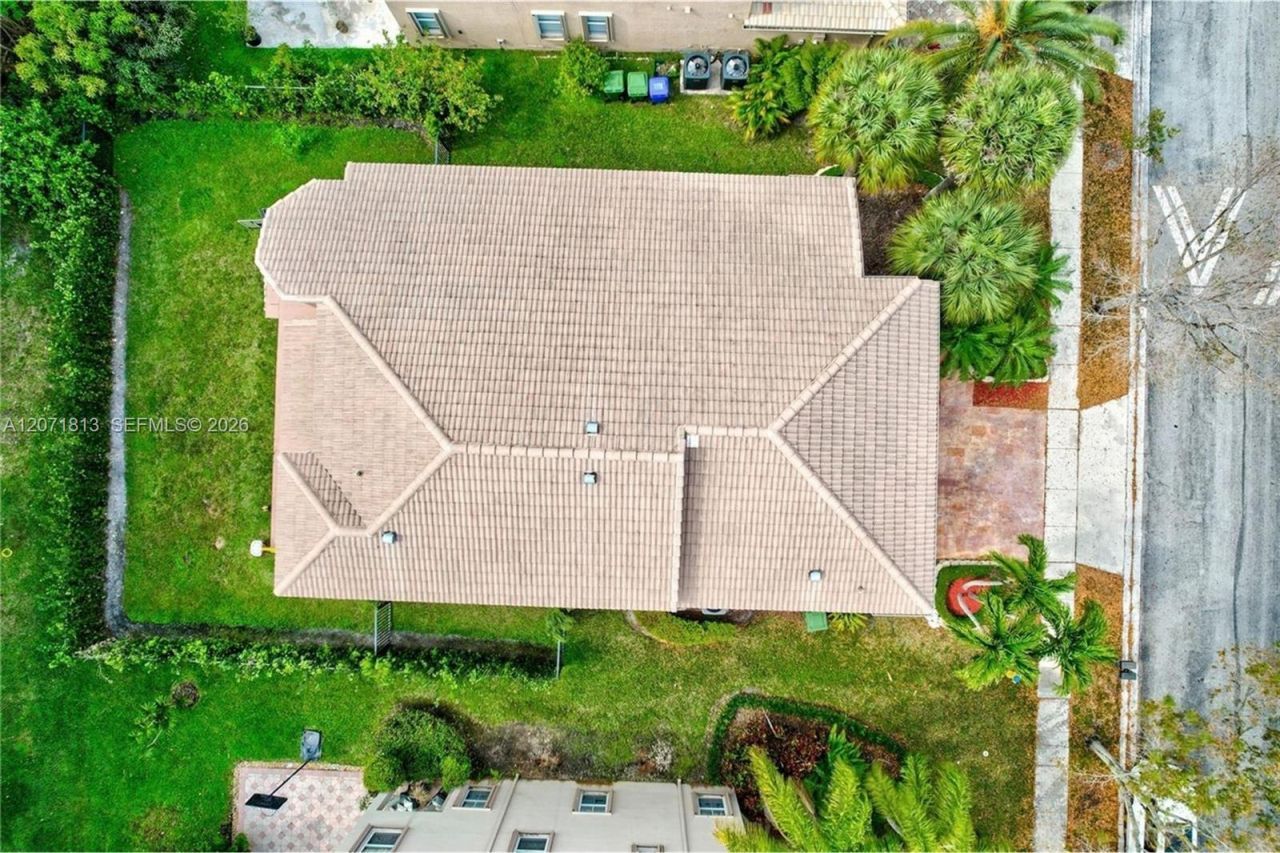 1500 SW 171st Ter , Pembroke Pines, FL 33027 Photo