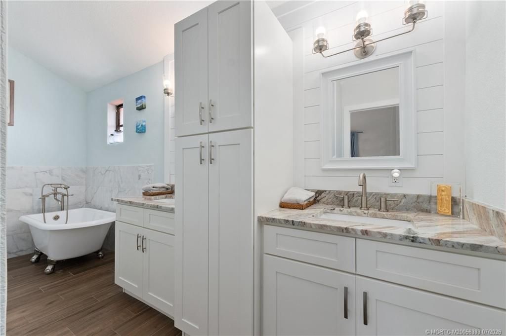 4304 SE Fairway E, Stuart, FL 34997 Photo