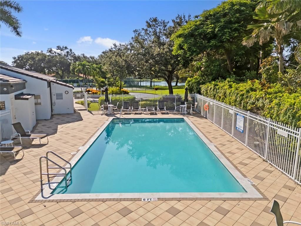 784 Landover Cir , Unit 104, Naples, FL 34104 Photo