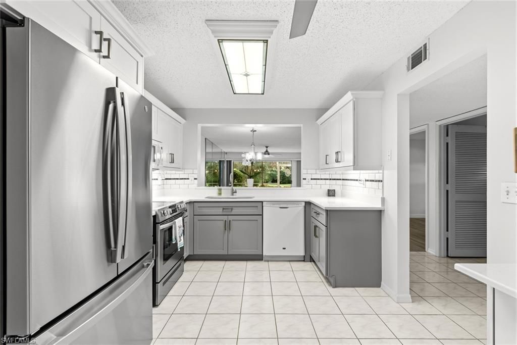 784 Landover Cir , Unit 104, Naples, FL 34104 Photo