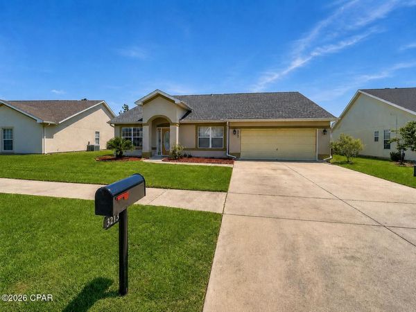 3213 Azalea Circle, Lynn Haven, FL 32444