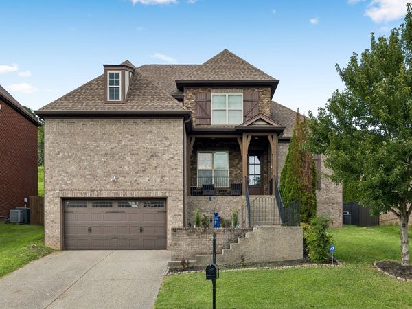 4136 Stone Hall Blvd , Hermitage, TN 37076