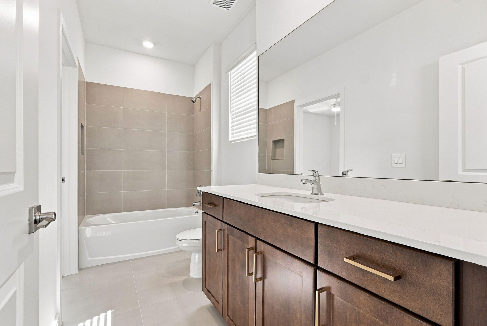 147 Lakeside Landing Court, Royal Palm Beach, FL 33411 Photo
