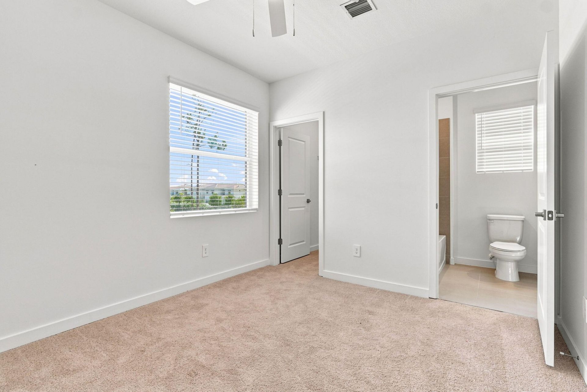 147 Lakeside Landing Court, Royal Palm Beach, FL 33411 Photo