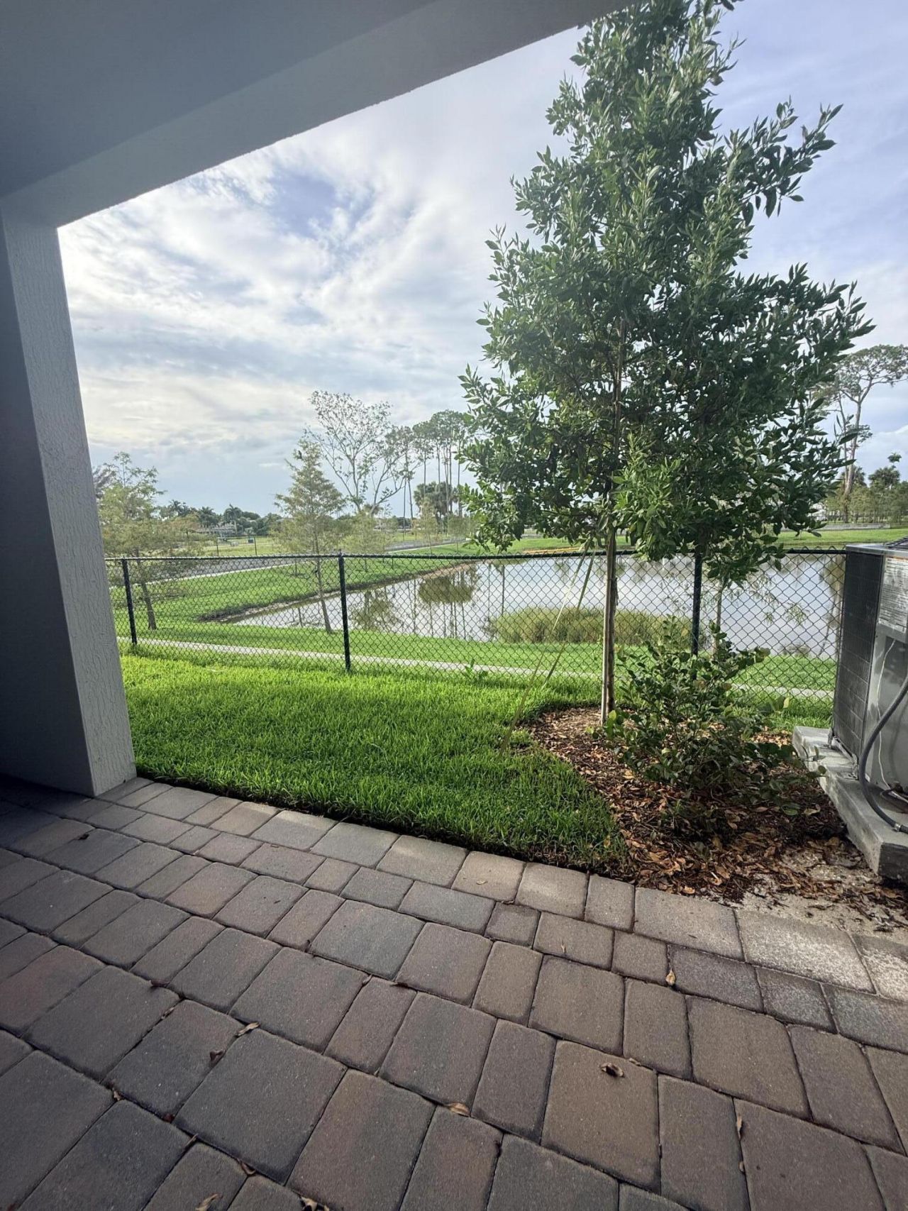 147 Lakeside Landing Court, Royal Palm Beach, FL 33411 Photo