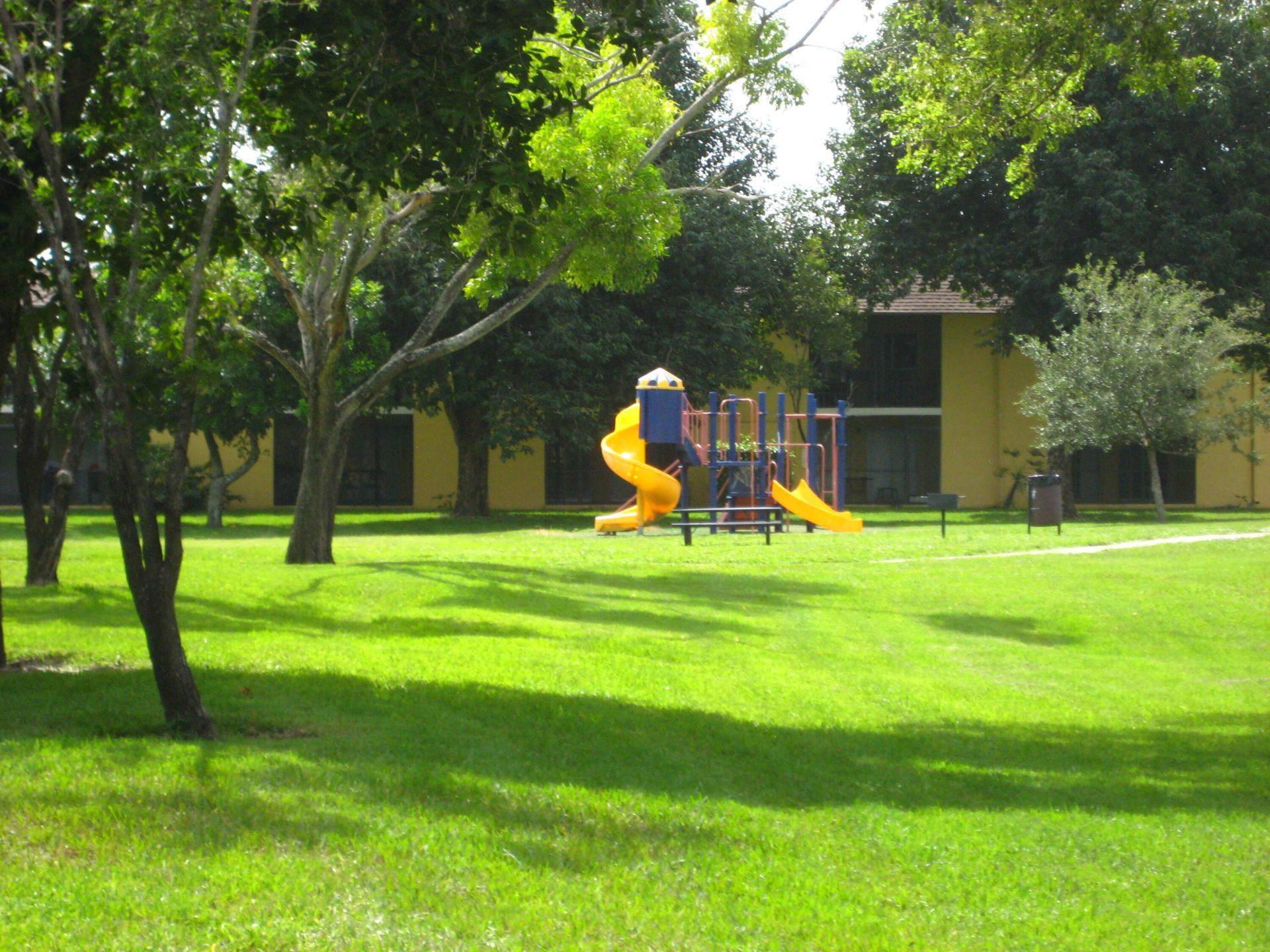 1437 Meadows Circle W, Unit 1437, Boynton Beach, FL 33436 Photo