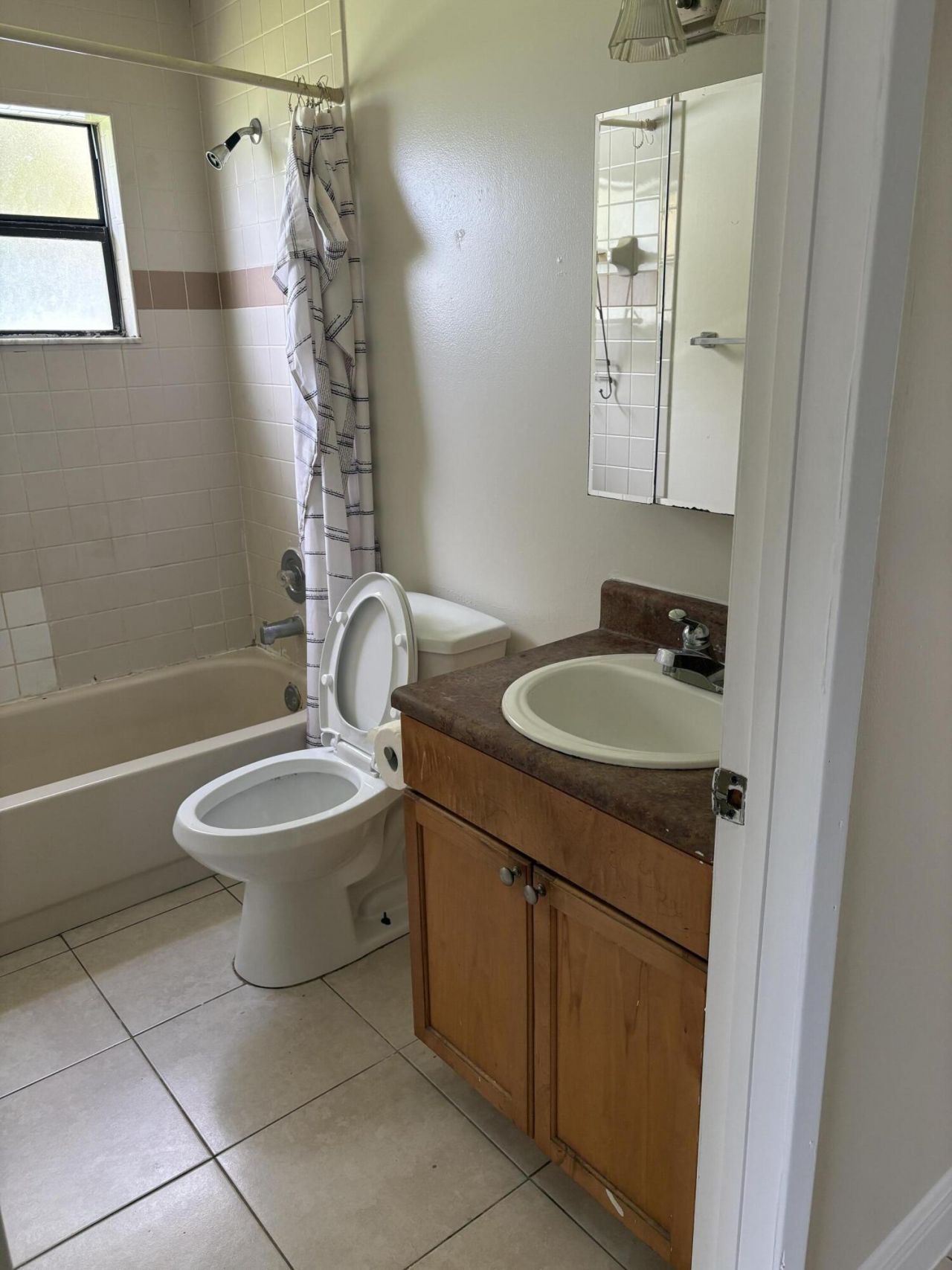 1437 Meadows Circle W, Unit 1437, Boynton Beach, FL 33436 Photo