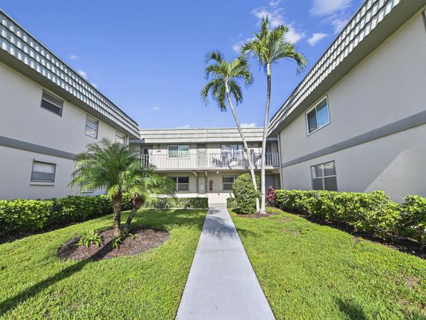 233 Monaco Boulevard E, Delray Beach, FL 33446