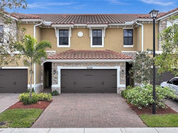 9628 Waterview Way, Parkland, FL 33076