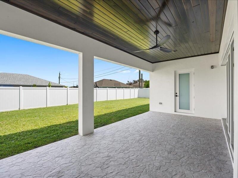 121 SW Sea Lion Road, Port Saint Lucie, FL 34953 Photo