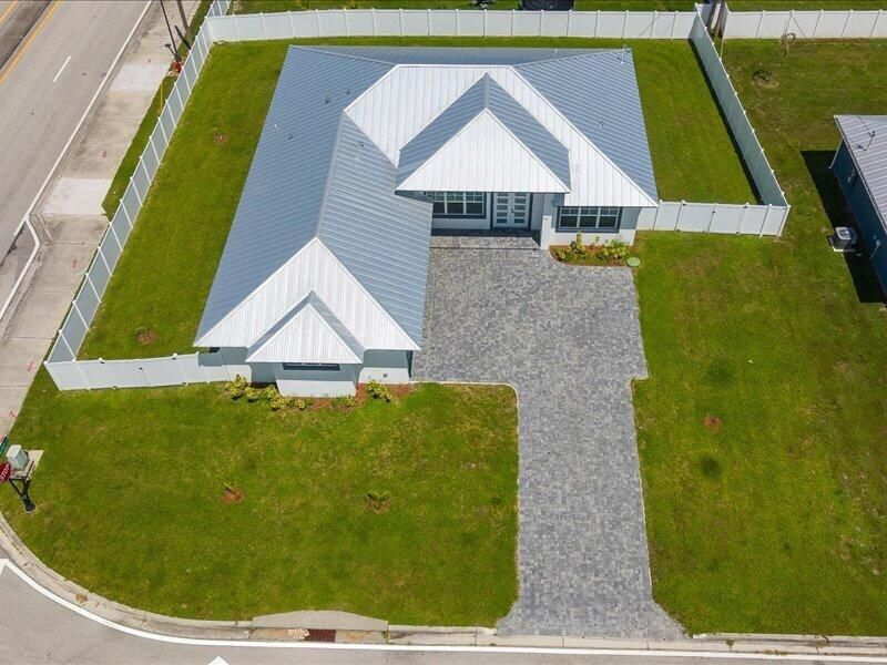 121 SW Sea Lion Road, Port Saint Lucie, FL 34953 Photo
