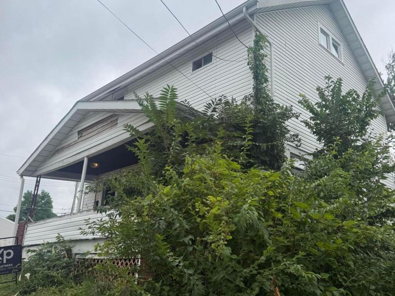 426 Parker Street , Mansfield, OH 44906 Photo 2