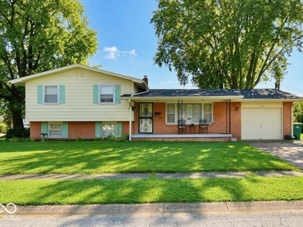 1421 Denver Drive, Plainfield, IN 46168