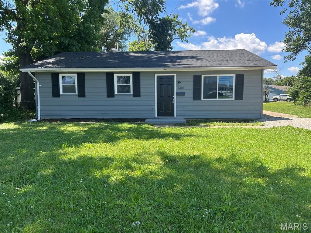 1700 Theodore Lane, Cahokia, IL 62206 Main Photo
