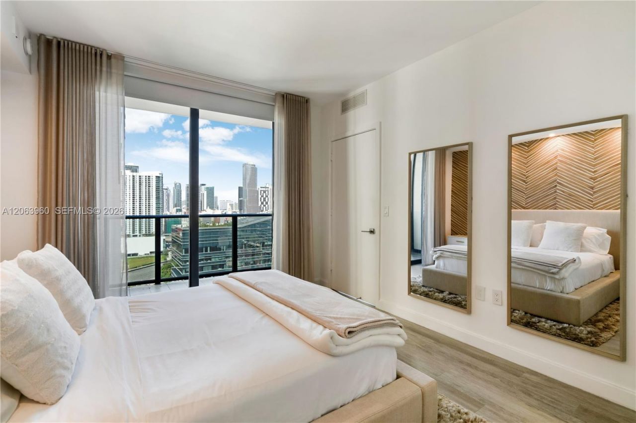 55 SW 9th St , Unit 2301, Miami, FL 33130 Photo