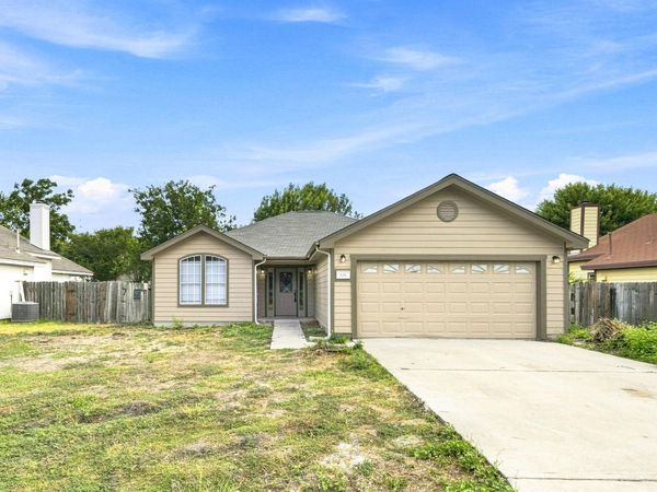 106 Hague ST, Hutto, TX 78634
