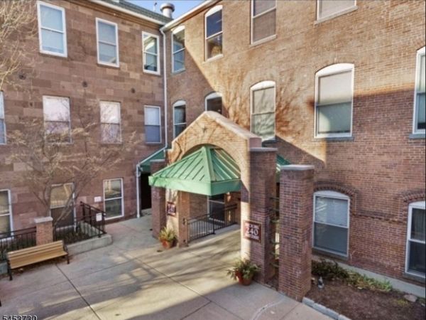 240 Main St, Little Falls, NJ 07424