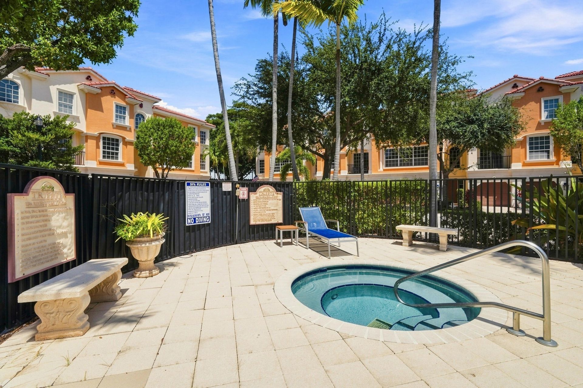 5550 NE Trieste Terrace, Boca Raton, FL 33487 Photo