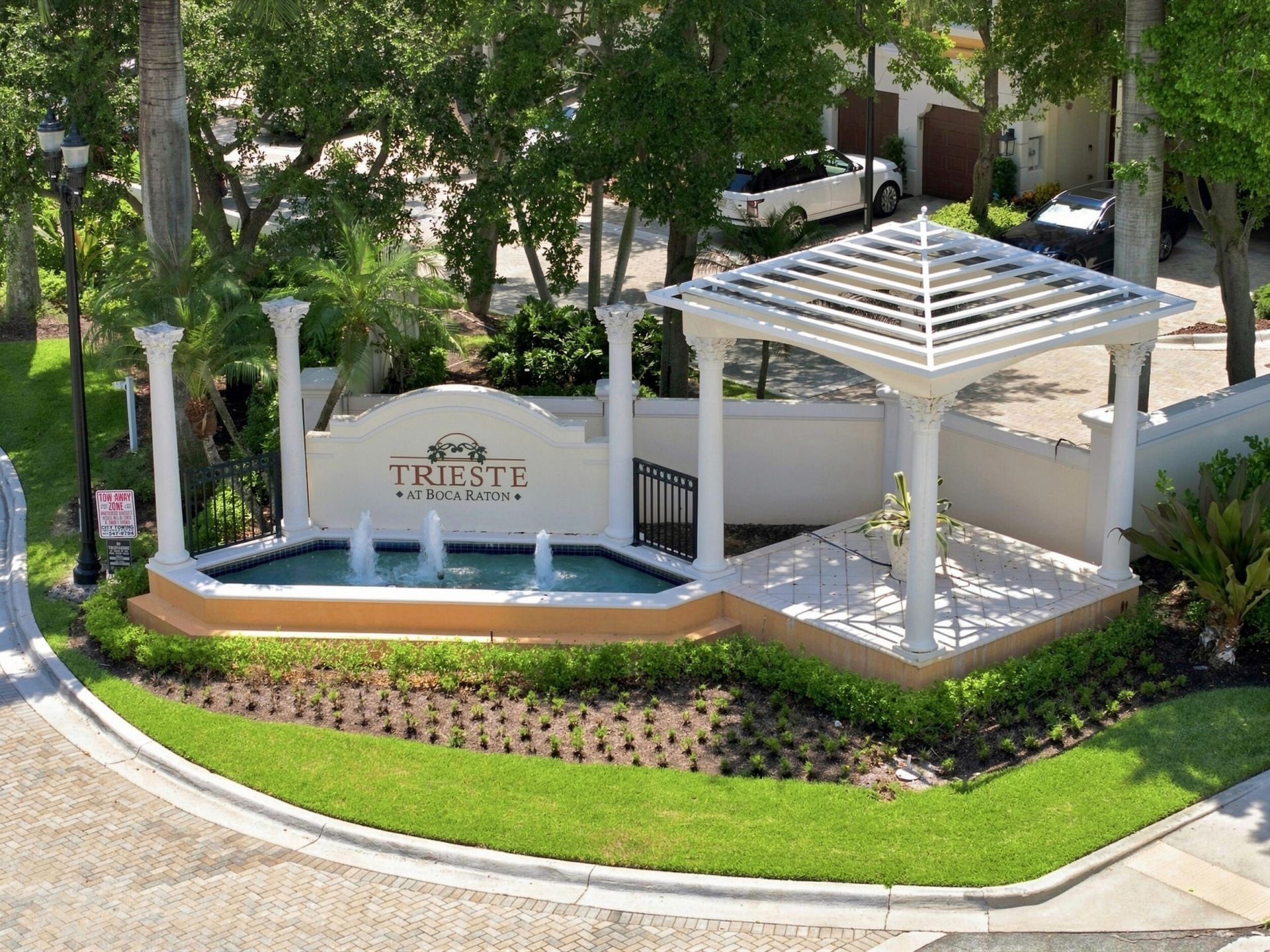 5550 NE Trieste Terrace, Boca Raton, FL 33487 Photo