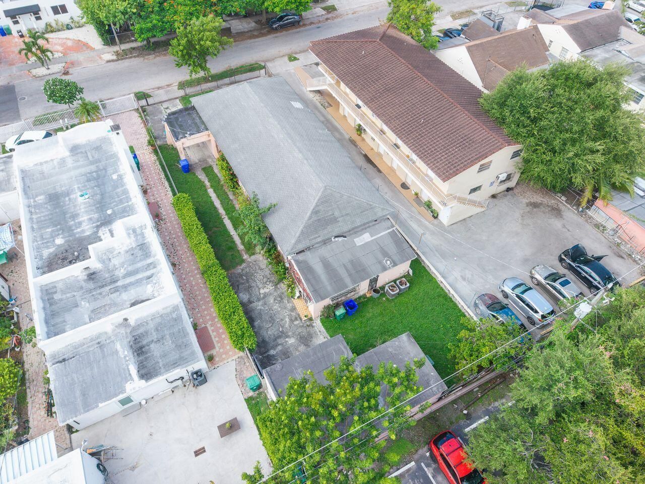 2033 SW 5th Street, Miami, FL 33135 Photo