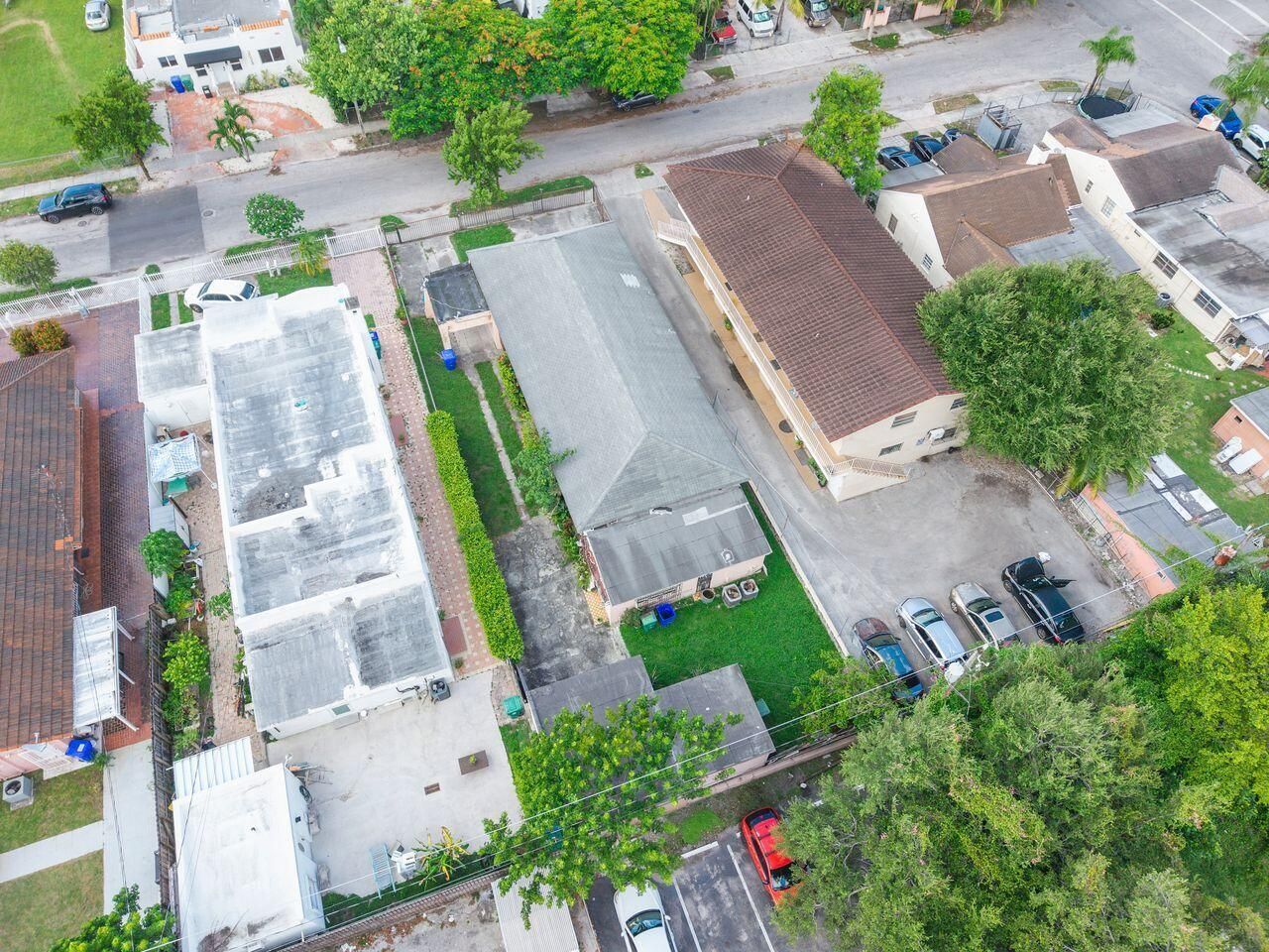 2033 SW 5th Street, Miami, FL 33135 Photo