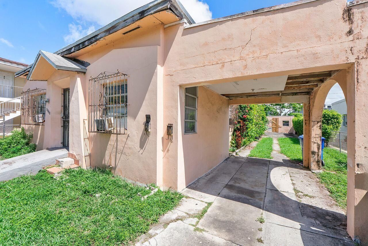 2033 SW 5th Street, Miami, FL 33135 Photo