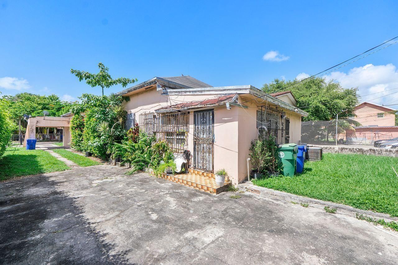 2033 SW 5th Street, Miami, FL 33135 Photo
