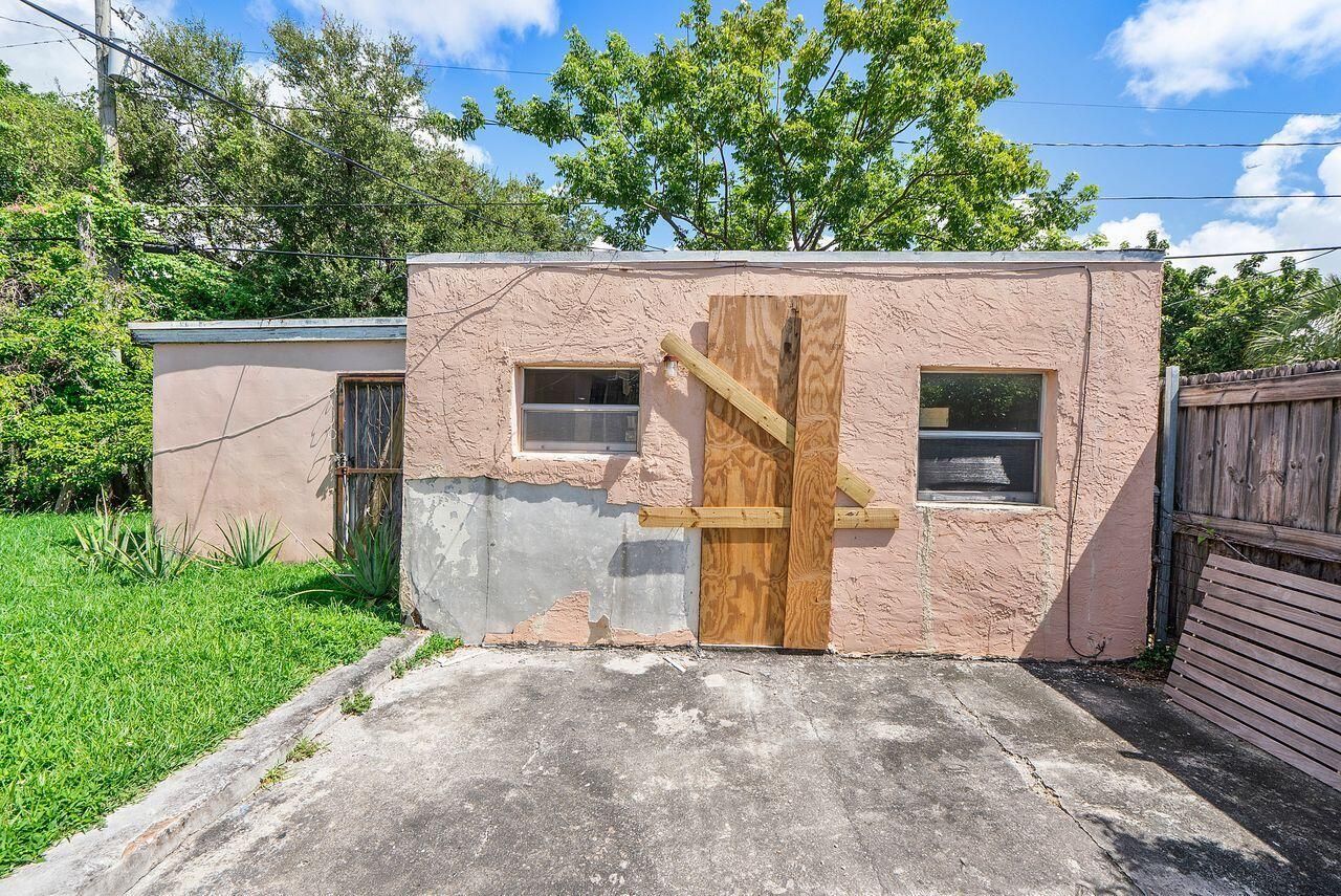2033 SW 5th Street, Miami, FL 33135 Photo