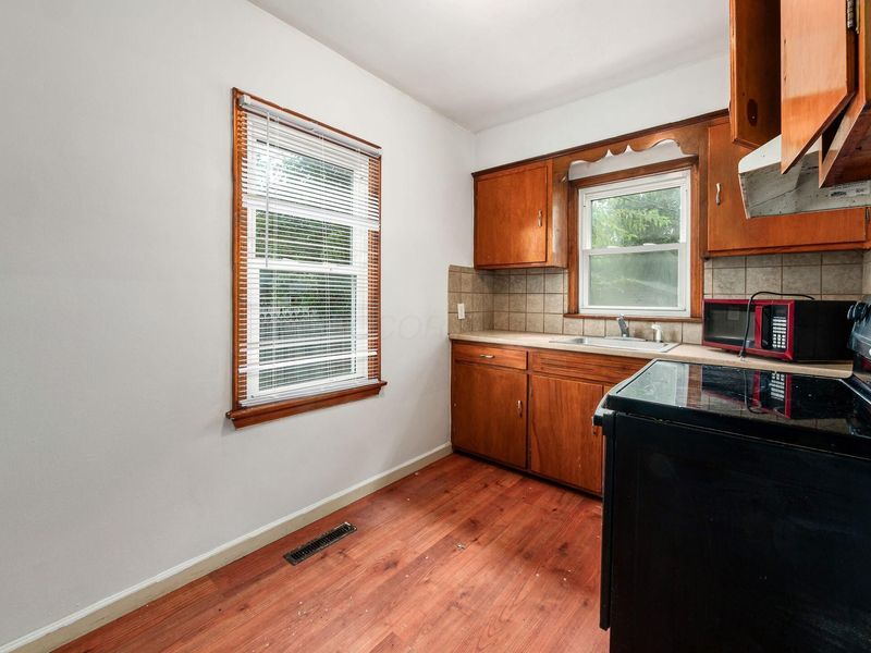 914 Binns Boulevard , Columbus, OH 43204 Photo 7