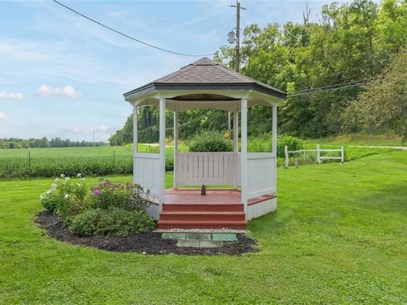 9366 Sandra Drive, New Paris, OH 45347 Photo 6