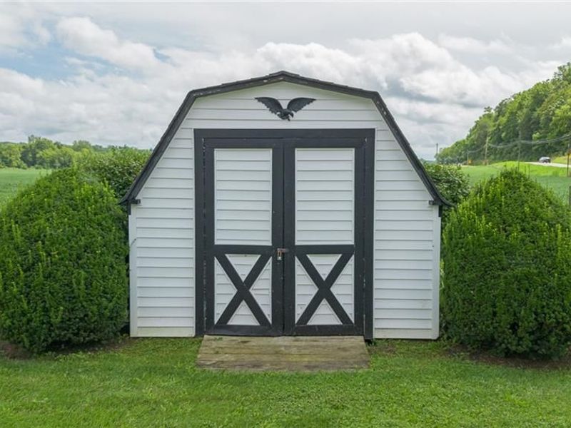 9366 Sandra Drive, New Paris, OH 45347 Photo 7