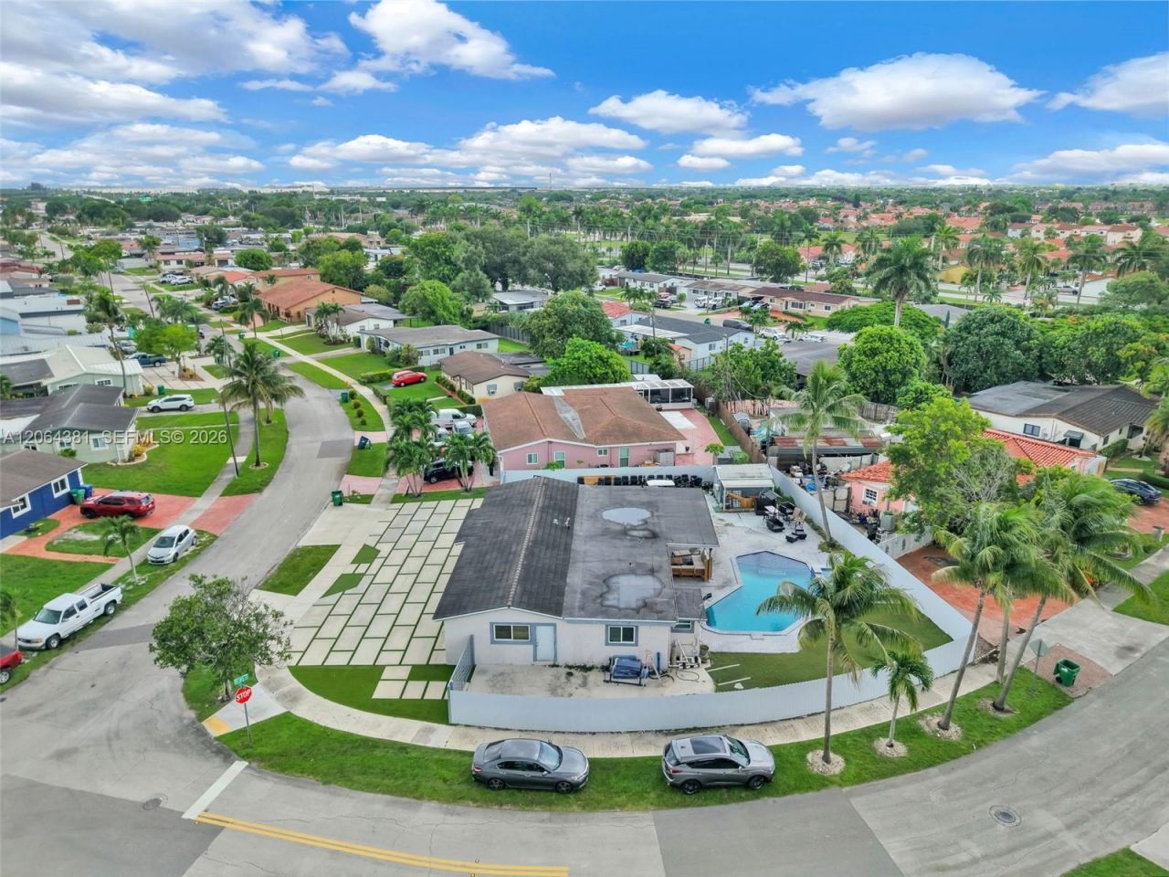 8251 NW 185th St, Hialeah, FL 33015 Photo