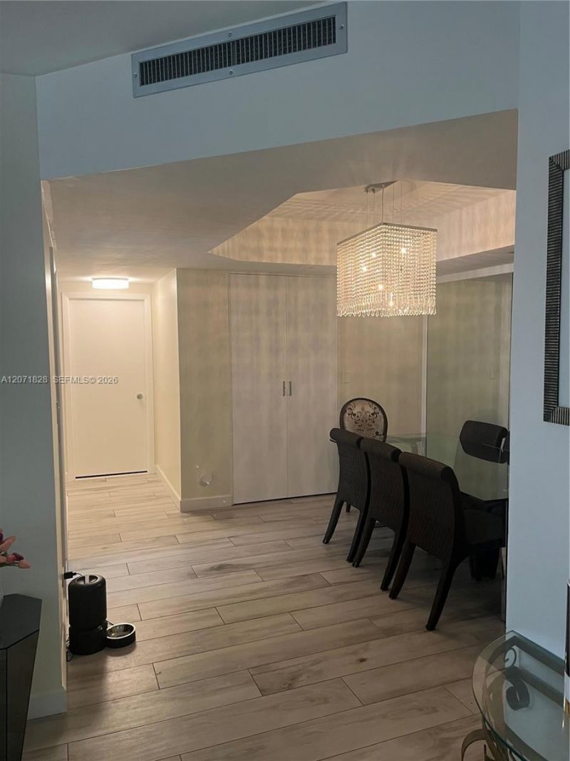 20191 E Country Club Dr , Unit 503, Aventura, FL 33180 Photo