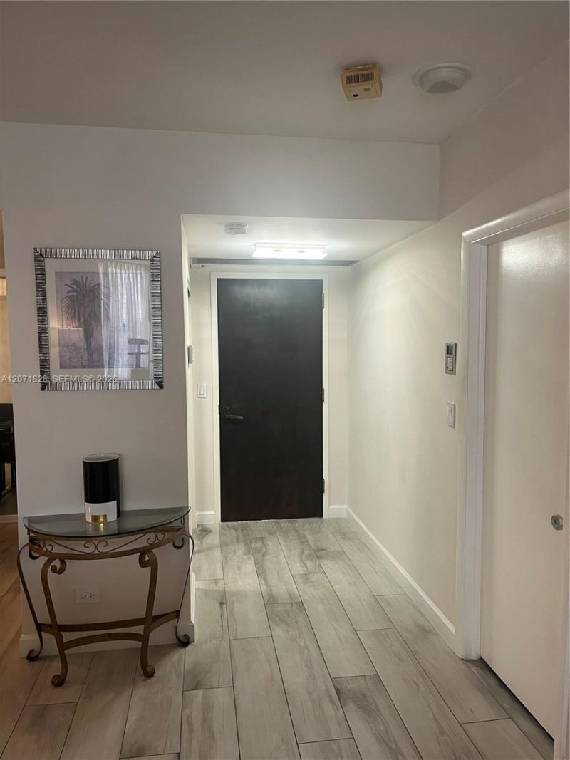 20191 E Country Club Dr , Unit 503, Aventura, FL 33180 Photo